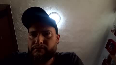 Snapshot of oskrsantiluna1530 chatting on 2, 11, 2025 oskrsantiluna1530 online show from 2, 11, 2025