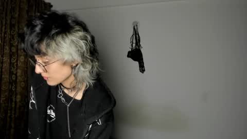 Snapshot of ottoyan_ chatting on 21, 2, 2025 Otto 3 online show from 21, 2, 2025
