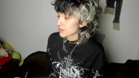 Snapshot of ottoyan_ chatting on 11, 3, 2025 Otto 3 online show from 11, 3, 2025