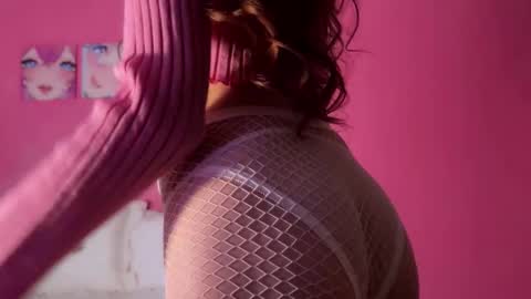 Snapshot of outerspace2000 chatting on 18, 10, 2025 outerspace2000 online show from 18, 10, 2025