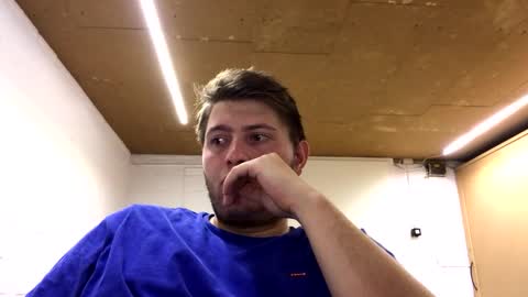 Snapshot of outflayd chatting on 13, 12, 2025 outflayd online show from 13, 12, 2025