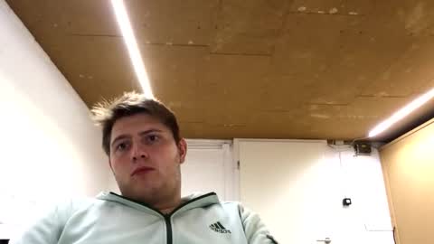 Snapshot of outflayd chatting on 19, 12, 2025 outflayd online show from 19, 12, 2025