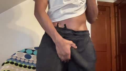 Snapshot of outofhisleague_ chatting on 4, 11, 2025 outofhisleague_ online show from 4, 11, 2025