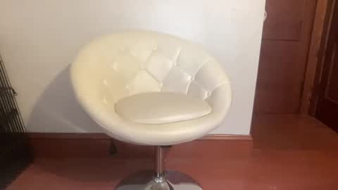 Snapshot of outofhisleague_ chatting on 13, 11, 2025 outofhisleague_ online show from 13, 11, 2025