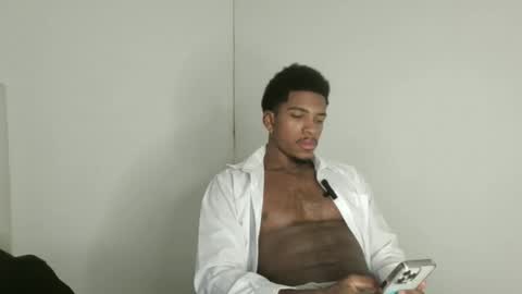 Snapshot of owen_222 chatting on 22, 12, 2025 Owen online show from 22, 12, 2025