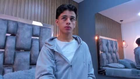 Owen Johnson online show from 18, 12, 2025