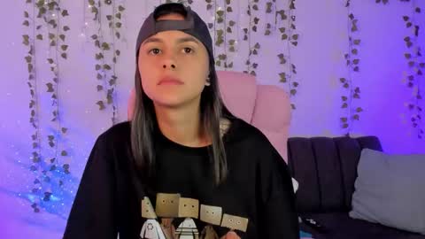 Snapshot of owenfoxx1 chatting on 15, 12, 2025 Owen foxx online show from 15, 12, 2025