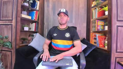 Owen online show from 28, 9, 2025