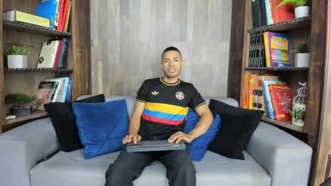 Owen online show from 8, 10, 2025