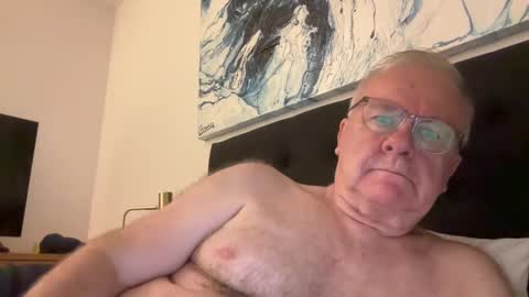 Snapshot of ozhairybearxxxx chatting on 3, 12, 2024 ozhairybearxxxx online show from 3, 12, 2024