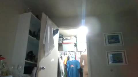 Snapshot of ozzy78 chatting on 19, 10, 2025 0zzy78 online show from 19, 10, 2025