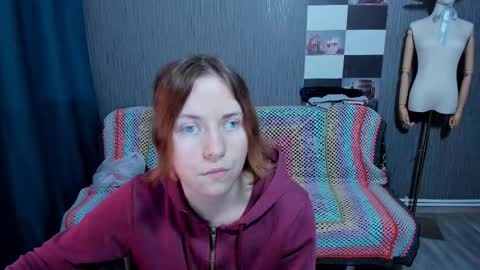 Ella online show from 10, 11, 2025