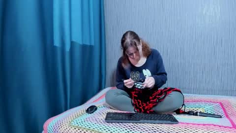 Ella online show from 28, 11, 2025