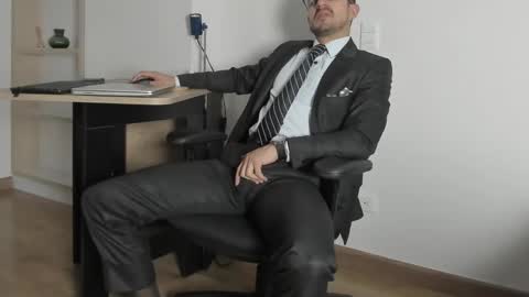 Snapshot of pablo_rincon95 chatting on 3, 2, 2025 pablo rincon95 online show from 3, 2, 2025