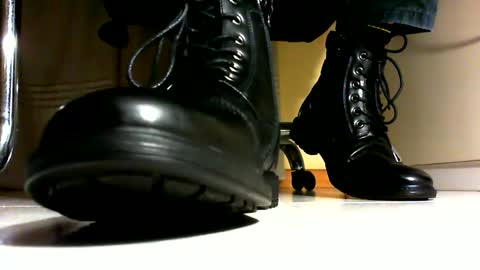 Pablo Meness online show from 5, 1, 2025