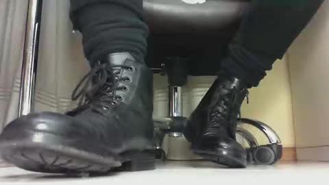 Pablo Meness online show from 1, 2, 2025