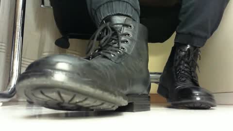 Pablo Meness online show from 5, 2, 2025