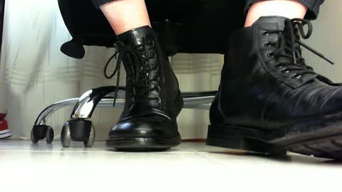 Pablo Meness online show from 8, 2, 2025