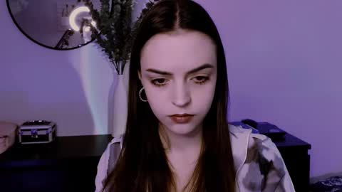 Iris online show from 6, 3, 2025