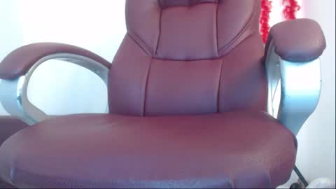 paiperhalliwey online show from 10, 2, 2026