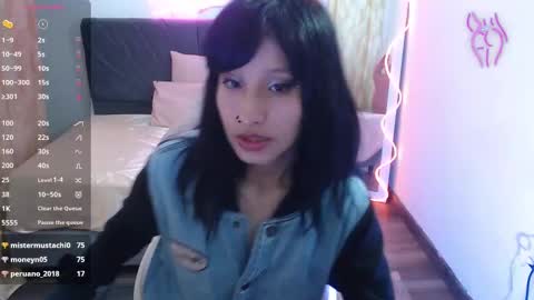 palmerfox_tay online show from 10, 3, 2025