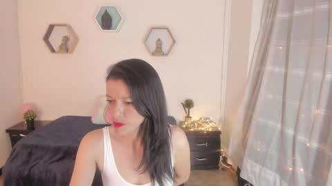 Paloma  online show from 16, 1, 2025