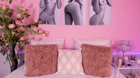 Pamela Duque  online show from 15, 9, 2025