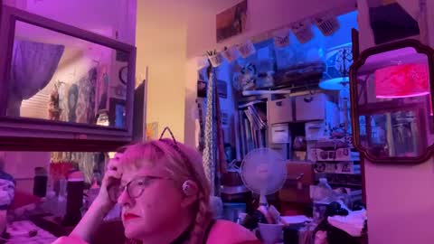 Snapshot of pamelacameltoe chatting on 6, 10, 2025 pamelacameltoe online show from 6, 10, 2025