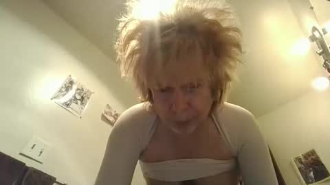 Snapshot of paminpantyhose chatting on 7, 10, 2025 paminpantyhose online show from 7, 10, 2025