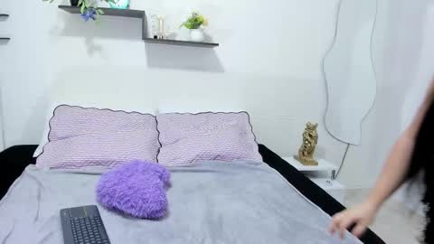 Snapshot of pammellastone chatting on 13, 10, 2025 PAMELA online show from 13, 10, 2025