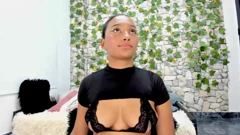 pandora_gu1 online show from 19, 12, 2024