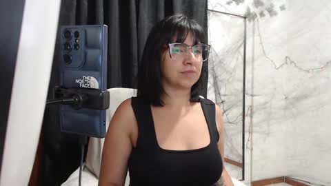 Snapshot of pandoragirlxxx chatting on 22, 10, 2025 Carolinesworldx online show from 22, 10, 2025