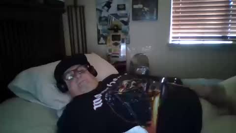 panos online show from 16, 10, 2025