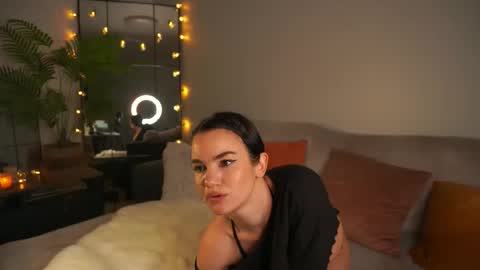 Kristina Kriss online show from 19, 10, 2025