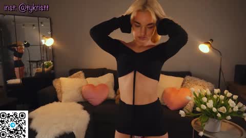 Snapshot of pantykrist chatting on 7, 2, 2026 Kristina Kriss online show from 7, 2, 2026