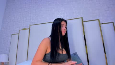 Paola  online show from 19, 9, 2025
