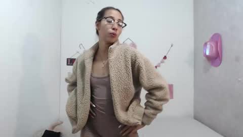 Paola online show from 12, 2, 2025