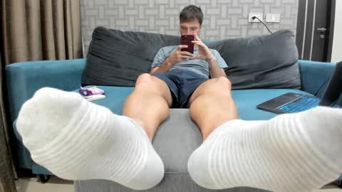 Snapshot of paolo_football chatting on 14, 12, 2024 Paolo 187 84 Tak 149 37 also i stream solo online show from 14, 12, 2024