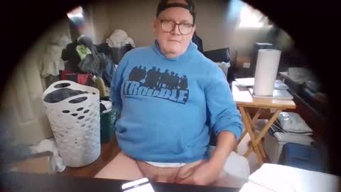 papi__chulo__501 online show from 23, 11, 2025