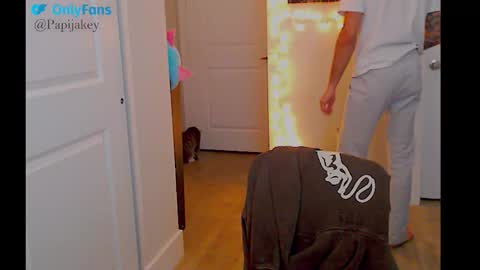  -- New Videos Down Below online show from 23, 12, 2025