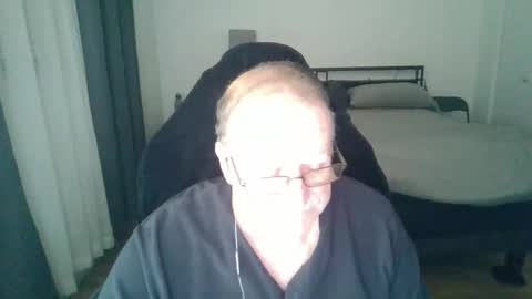 Snapshot of papilly chatting on 9, 3, 2026 papilly online show from 9, 3, 2026