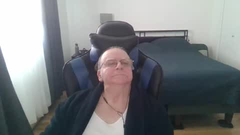 Snapshot of papilly chatting on 15, 3, 2026 papilly online show from 15, 3, 2026