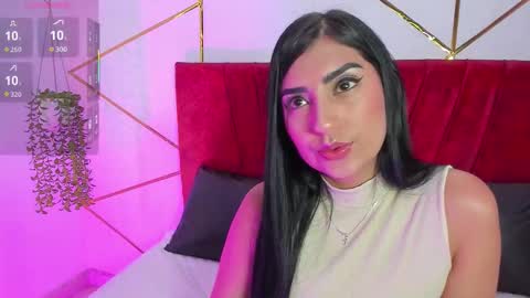 Snapshot of paris_evans_01 chatting on 5, 11, 2025 paris_evans_01 online show from 5, 11, 2025