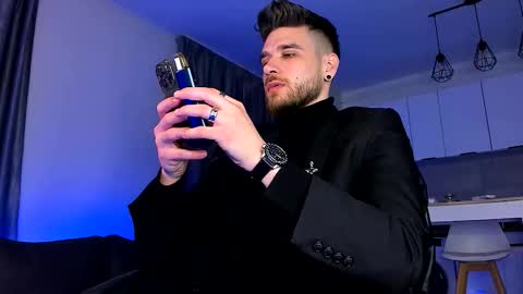 Snapshot of paris_lock chatting on 26, 3, 2026 Paris online show from 26, 3, 2026