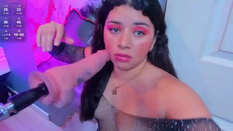 Snapshot of paris_secret chatting on 14, 11, 2025 paris_secret online show from 14, 11, 2025