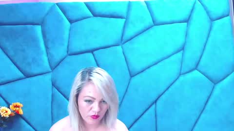 paris_squirtt online show from 6, 1, 2025