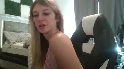 parisbaby2000 online show from 13, 1, 2026