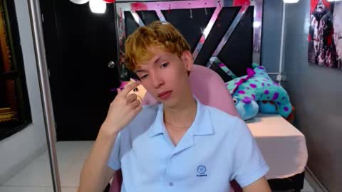 Snapshot of park_jimin1 chatting on 24, 9, 2025 park_jimin1 online show from 24, 9, 2025