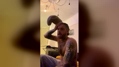 Snapshot of parkertom525 chatting on 22, 3, 2026 parkertom525 online show from 22, 3, 2026