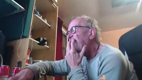 Snapshot of pascal88881 chatting on 13, 10, 2025 pascal88881 online show from 13, 10, 2025